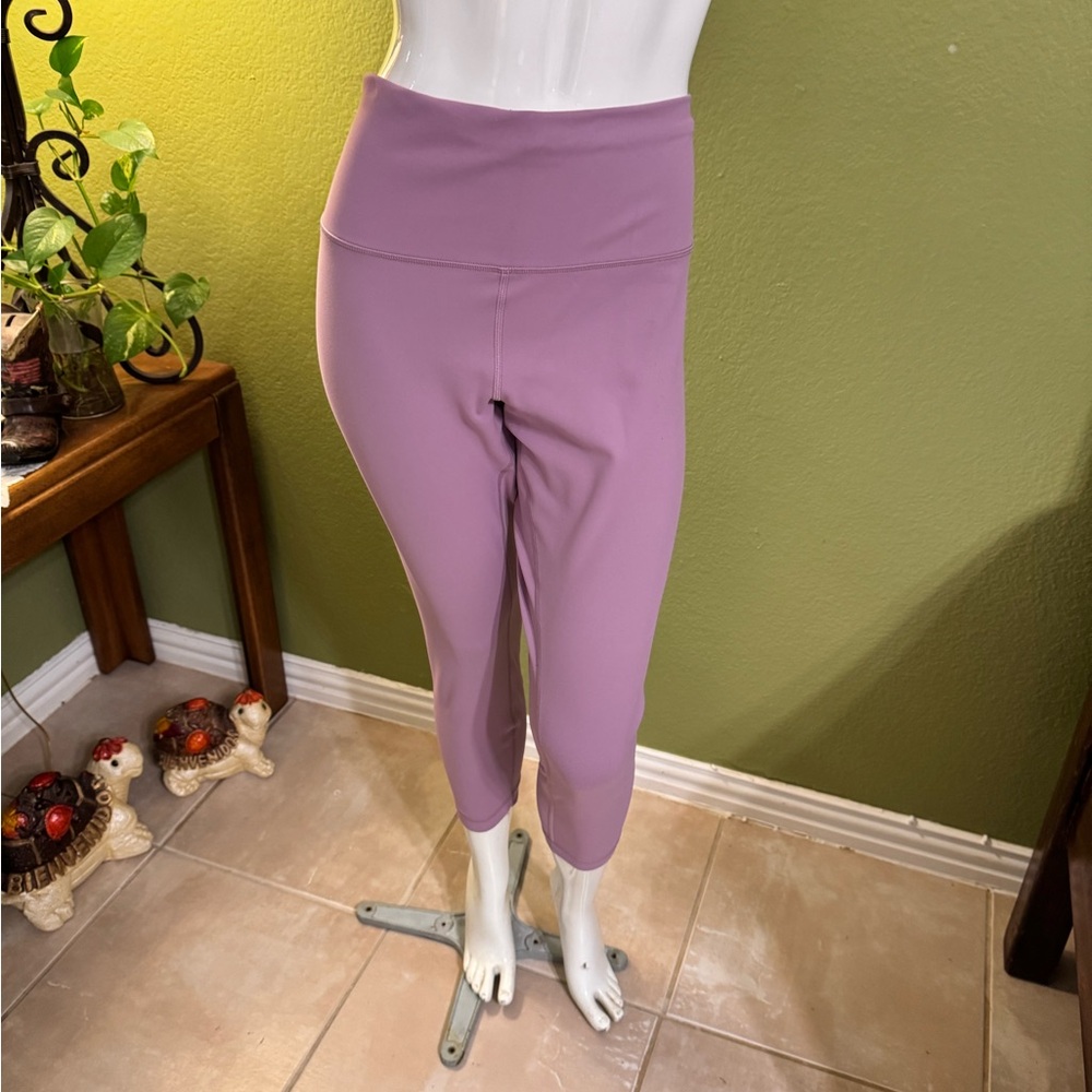 Lululemon Athletica Lavender Capris